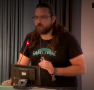 Man spreekt voor gemeenteraad